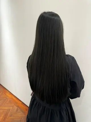 ロング カラー 吉田 新平のヘアスタイル