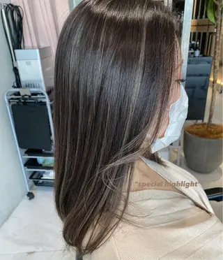 セミロング カラー Bree"ze所属・大河原 修太のヘアスタイル