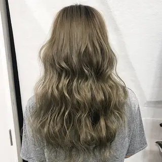 カラー サロウィン所属・K-POP好き美容師 🇰🇷Kai.Yのヘアスタイル