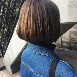 ミディアム カラー THE DAY所属・AKI HASHIMOTOのヘアスタイル