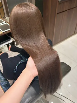 ロング カラー momo🍑/顔周り カット指名No.1のヘアスタイル