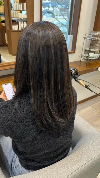 ロング カラー amiehairroom所属・むらたナチュラルパー マ🌀透明感カラーのヘアスタイル