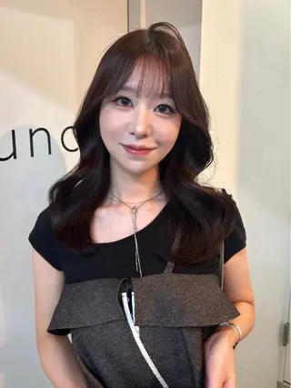 セミロング カラー sunc所属・梅田l大人韓国ヘア レイヤー×艶カラーのヘアスタイル