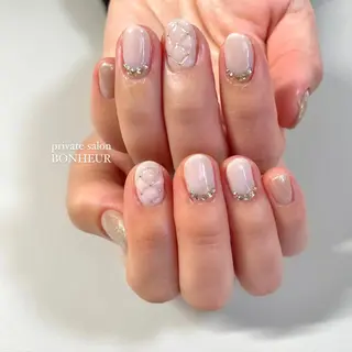 ネイル BONHEUR Annaのネイルデザイン