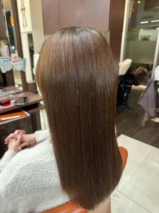 セミロング 成田で1番お悩み解決 の髪へ導くみつきのヘアスタイル