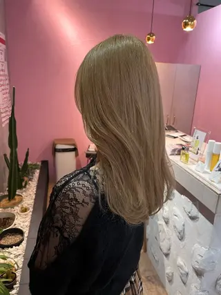 ミディアム カラー 艶感透明感カラー🤍 hinaのヘアスタイル