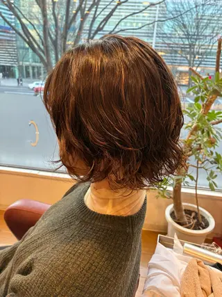パーマ レナーク イスト ひとみのヘアスタイル