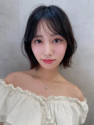 ショート カラー Lond enikaのヘアスタイル