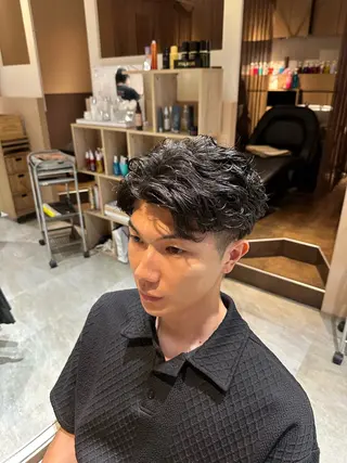 メンズ 三吉 純のヘアスタイル