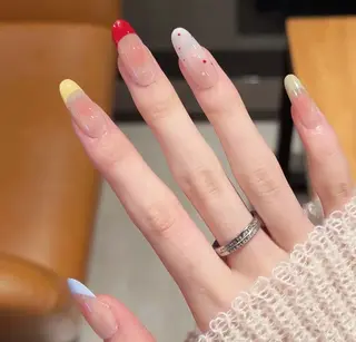 ネイル 高木 維麗絲のネイルデザイン