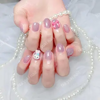 ネイル Queenie 🦋のネイルデザイン