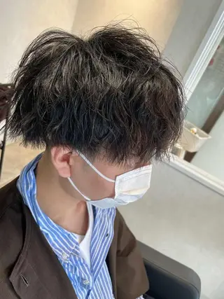 ショート パーマ メンズ 宮下 弦也のヘアスタイル