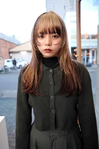 セミロング カラー デザイン/レイヤー Kaito🐩/栄のヘアスタイル