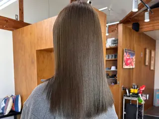 セミロング カラー 💖艶・ブリーチ 透明感miyu💖のヘアスタイル