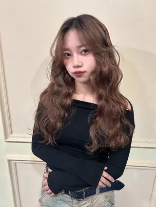 ロング カラー 'AXISガスビル Rinのヘアスタイル