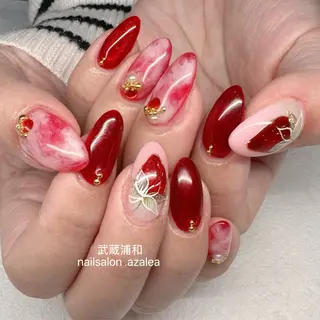 ネイル R inのネイルデザイン