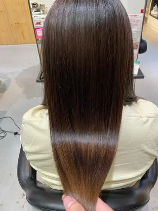 ロング 岩戸 新のヘアスタイル