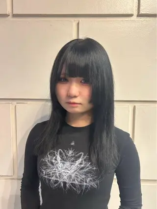 セミロング カラー KOKOMO所属・Mizogami Yuriのヘアスタイル