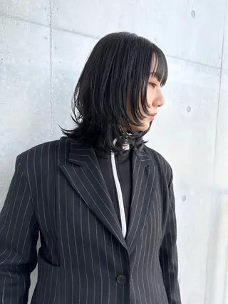 ミディアム カラー ✂︎ウルフカット /レイヤーカット✂︎のヘアスタイル