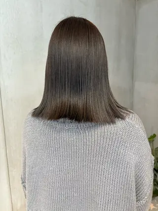 ミディアム SLAY所属・マツイ モモノのヘアスタイル