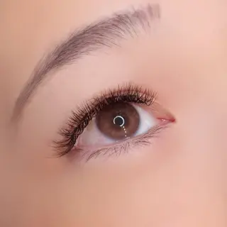 マツエク・マツパ aveuglant所属・aveuglant 加藤久佳のマツエク・マツパデザイン