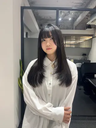 ロング ユナ🎀レイヤー /韓国/ハイトーンのヘアスタイル