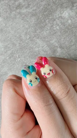 ネイル haleyume所属・shino🌟 痛ネイルのネイルデザイン