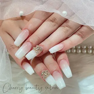 ネイル SAKURA 🍒のネイルデザイン