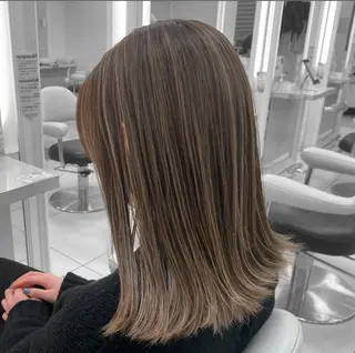 セミロング カラー ハイライト特化/艶カ ラー/FUMIYAのヘアスタイル