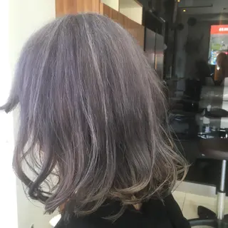 ショート カラー 白髪ぼかしハイライト 柳川拓哉のヘアスタイル