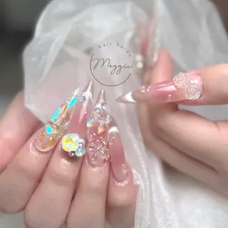 ネイル Maggie Nail🦩のネイルデザイン