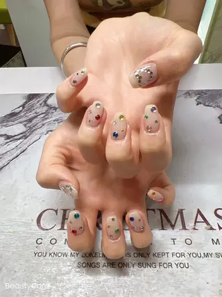 ネイル Guarendo錦糸町店所属・ガレンドウ 白澤 愛子のネイルデザイン