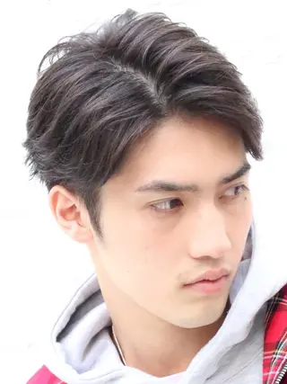 ショート パーマ メンズ メンズカット×眉毛 デザイナー⚘Nanaの眉毛・アイブロウイメージ