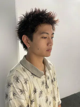 ショート メンズ スパイラルパーマ 🌐hina⭐️のヘアスタイル