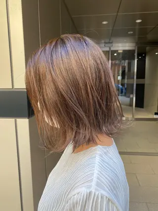 ショート カラー 白髪ぼかしハイライト ／レイヤー中島啓太のヘアスタイル