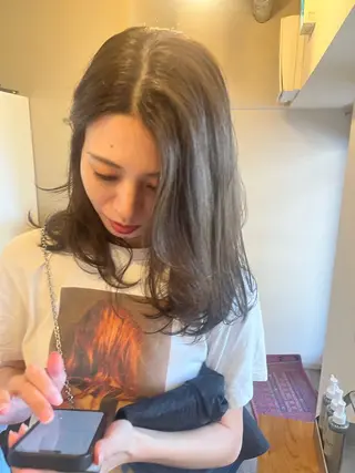 カラー 伊藤 由季 603号室のヘアスタイル