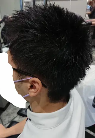 ショート CALTY JAPAN所属・安藤 博昭のヘアスタイル