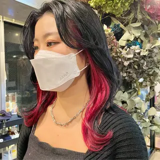 セミロング カラー もにか🌞原宿/渋谷 🌝ブリーチカラーのヘアスタイル