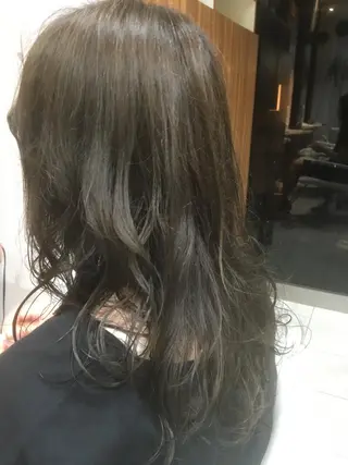 ミディアム カラー 白髪ぼかしハイライト 柳川拓哉のヘアスタイル