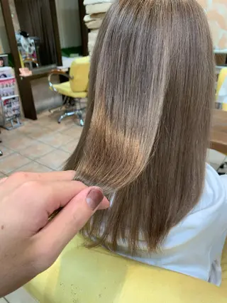 セミロング カラー パーマ ヘアアレンジ メンズ キッズ ネイル マツエク・マツパ 酸性ストレート 髪質改善大槻勇樹のヘアスタイル