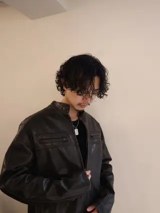 ショート 川副/シャドウ/ 波巻き/メンズパーマのヘアスタイル