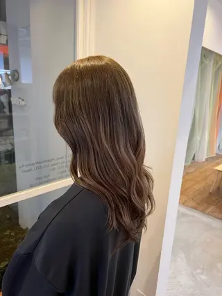 カラー 森崎 優菜のヘアスタイル