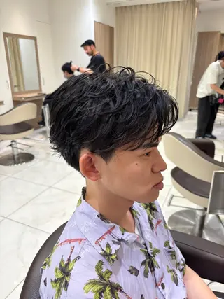 パーマ メンズ 山本 侑平のヘアスタイル