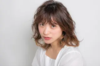 セミロング カラー パーマ ヘアアレンジ être by comme Matisse所属・髪質改善／レイヤー /Yuto.Araiのヘアスタイル
