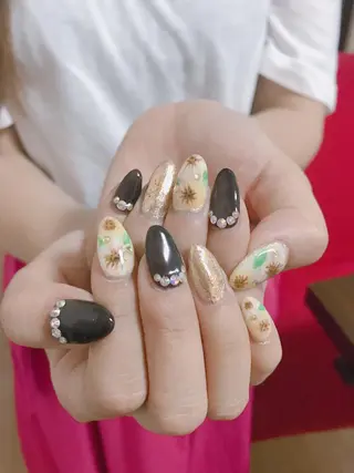 ネイル 藤 あやのネイルデザイン