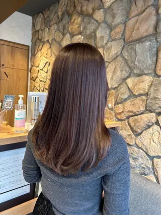 ロング 小玉 唯依のヘアスタイル