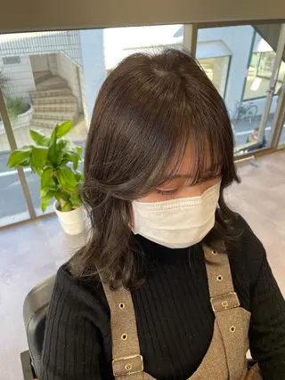 セミロング 韓国風/オシャレ /縮毛矯正/滝口琴未のヘアスタイル