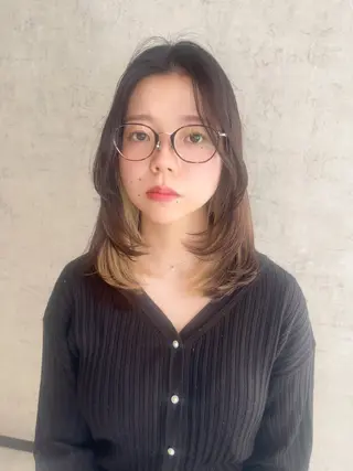 ミディアム KAEDE🎀 ジャニオタ美容師のヘアスタイル