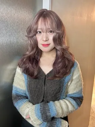 セミロング カラー ゆほこ クリーミーcolorのヘアスタイル