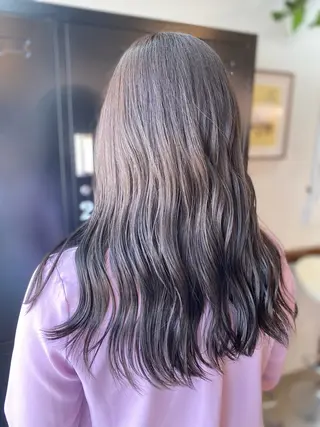 ロング カラー 'Inovel'所属・木宮 美緒のヘアスタイル